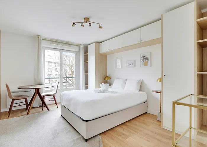 Apartman Lovely In *